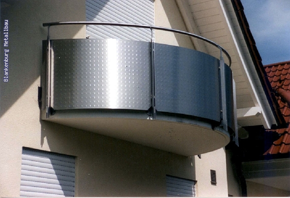 https://www.blankenburg-metallbau.de/bildergalerie/cache/vs_Balkone_Balkon-4.jpg