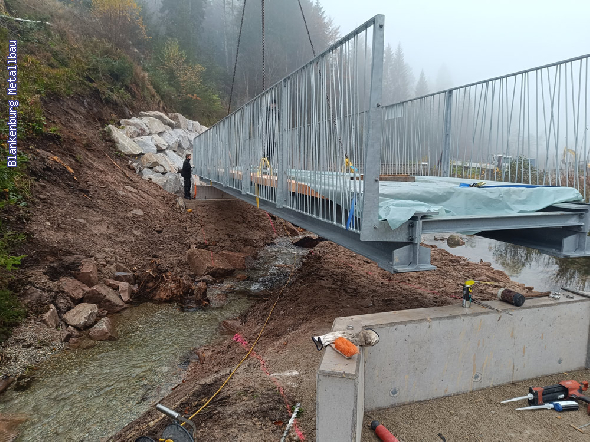 https://www.blankenburg-metallbau.de/bildergalerie/cache/vs_Bruecken_Bruecke-2.jpg