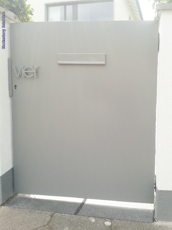 https://www.blankenburg-metallbau.de/bildergalerie/cache/vs_Tore_Tore-16.jpg
