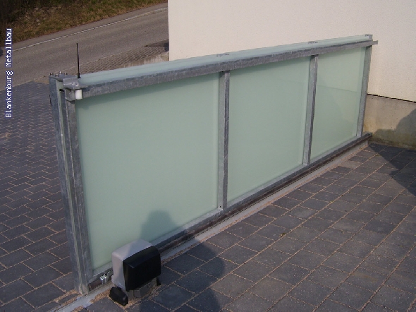 https://www.blankenburg-metallbau.de/bildergalerie/cache/vs_Tore_Tore-3.jpg
