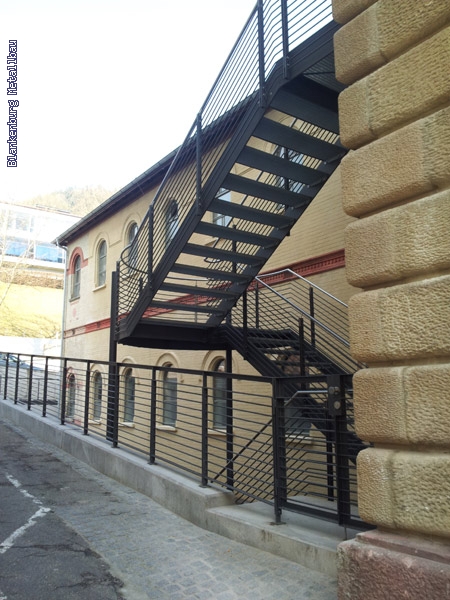 https://www.blankenburg-metallbau.de/bildergalerie/cache/vs_Treppen_Treppen-10.jpg