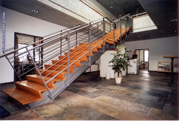 https://www.blankenburg-metallbau.de/bildergalerie/cache/vs_Treppen_Treppen-5.jpg